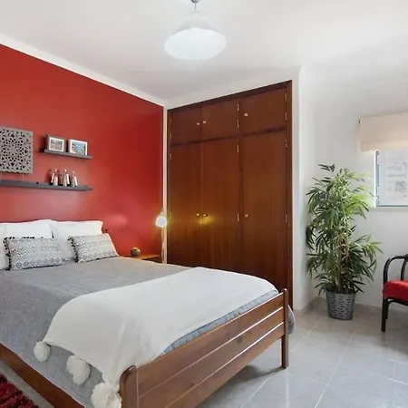 Apartamento Porto Dinheiro I *
